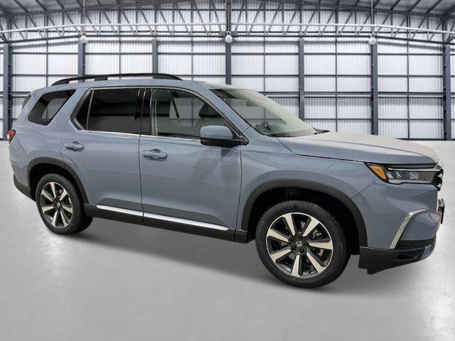 new 2025 Honda Pilot car, priced at $49,550