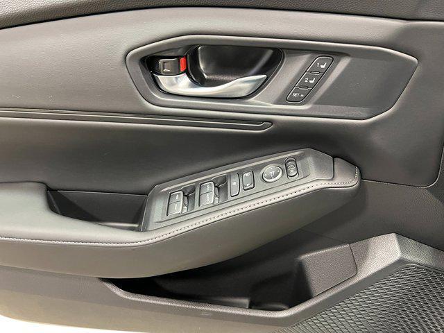 new 2025 Honda Accord Hybrid car, priced at $35,135