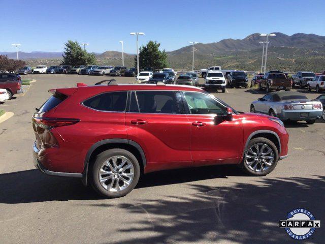 used 2023 Toyota Highlander car, priced at $39,999