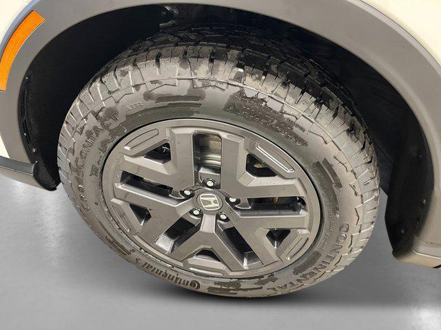 new 2026 Honda CR-V Hybrid car, priced at $39,150