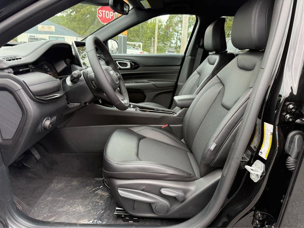 new 2026 Jeep Compass car, priced at $28,500