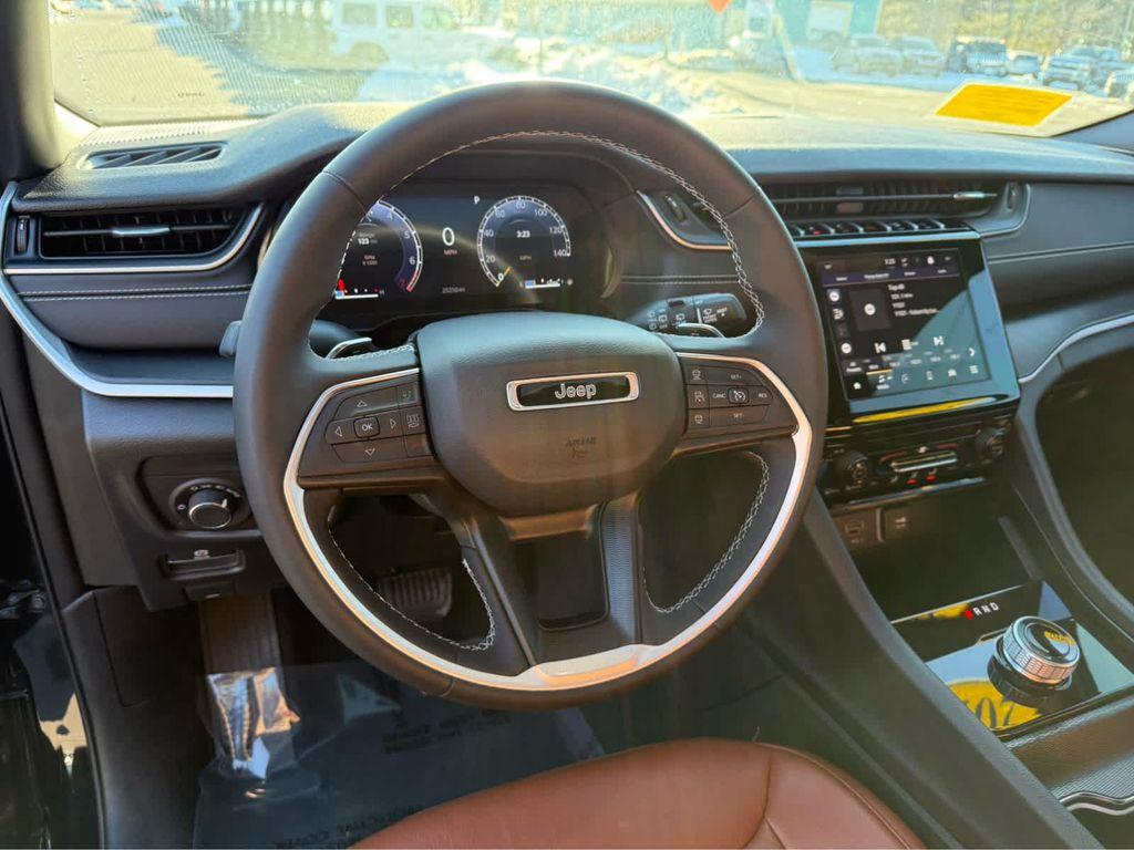 used 2024 Jeep Grand Cherokee car, priced at $31,975