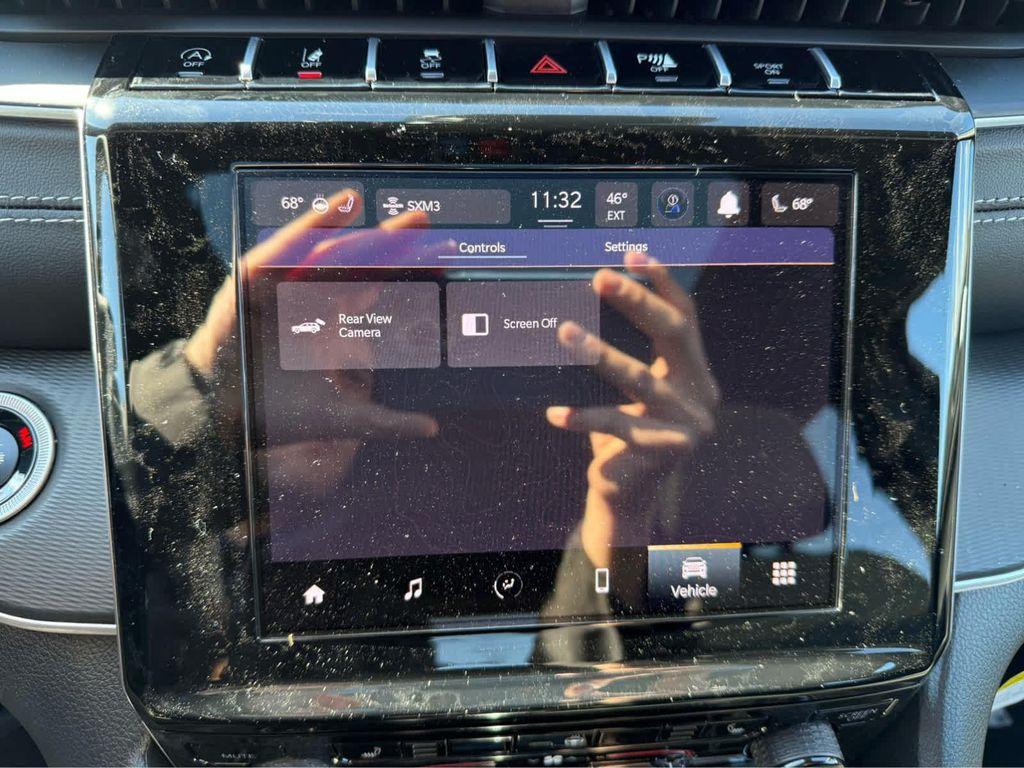 new 2026 Jeep Grand Cherokee car, priced at $43,008