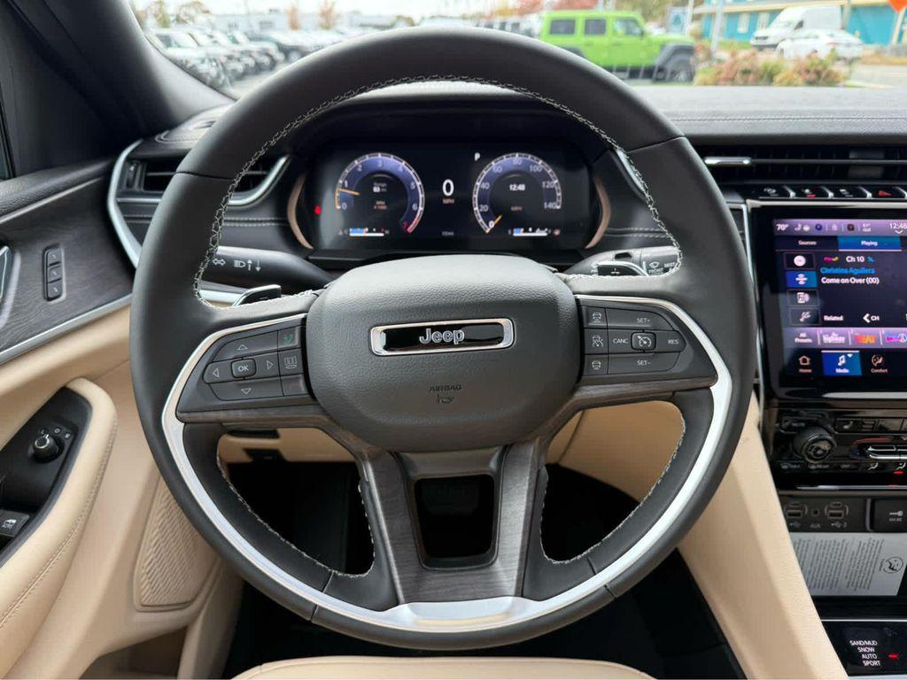 new 2025 Jeep Grand Cherokee L car, priced at $49,500