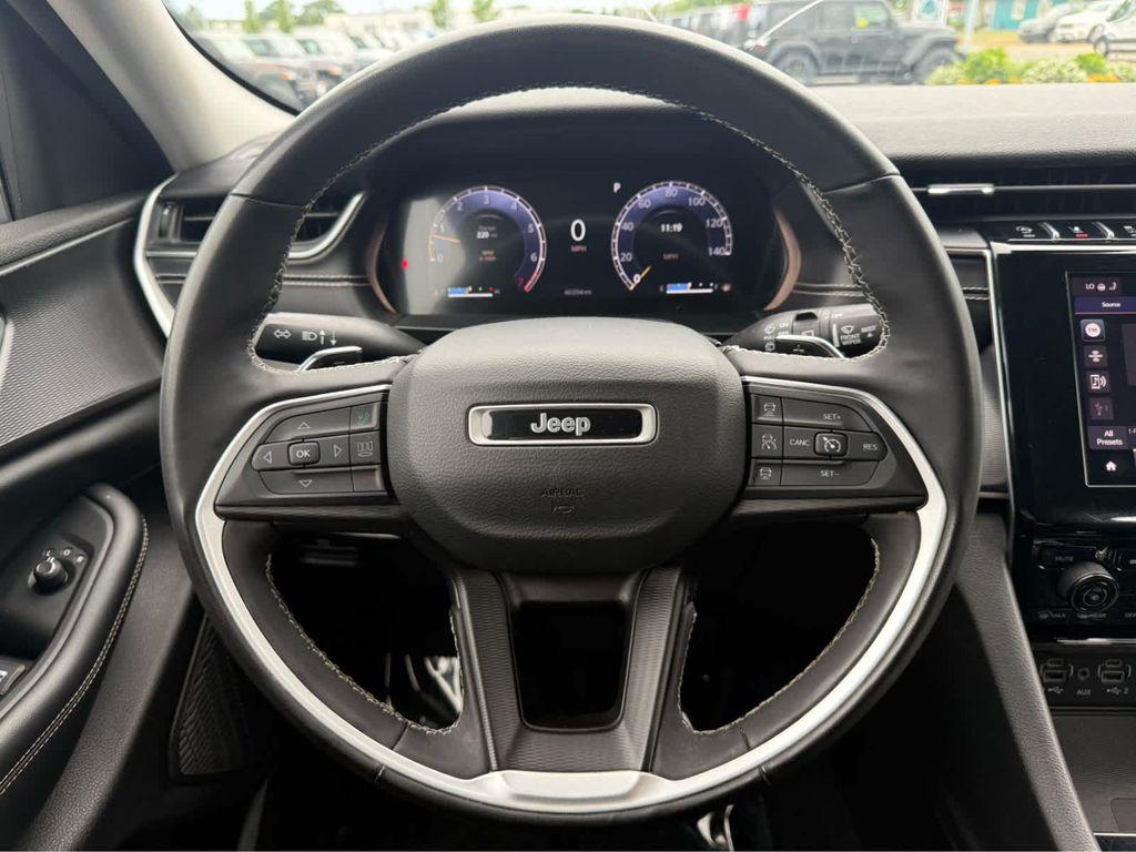 used 2023 Jeep Grand Cherokee car, priced at $29,569