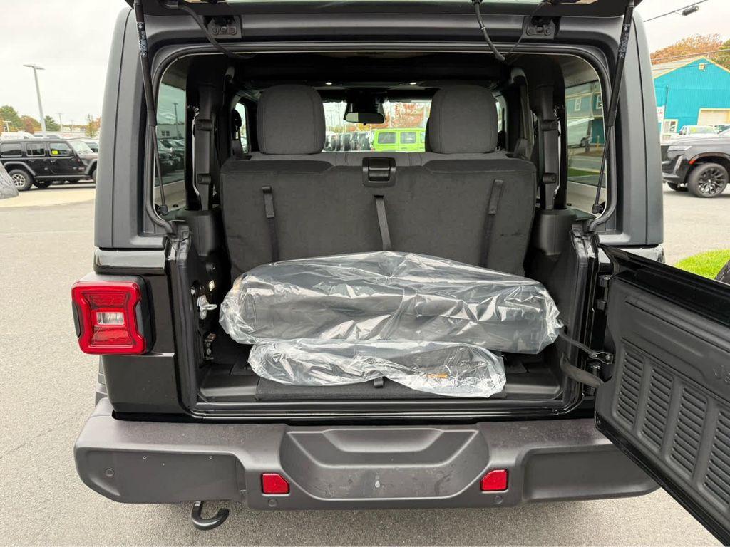 new 2026 Jeep Wrangler car, priced at $47,500