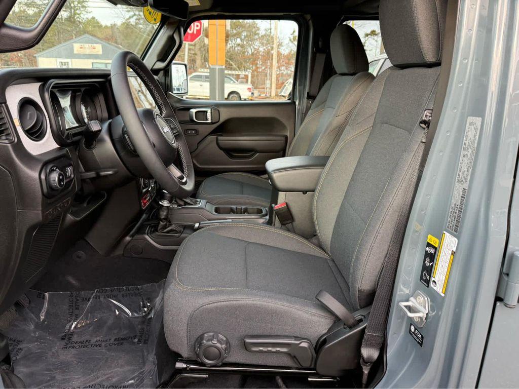 used 2025 Jeep Gladiator car, priced at $41,975