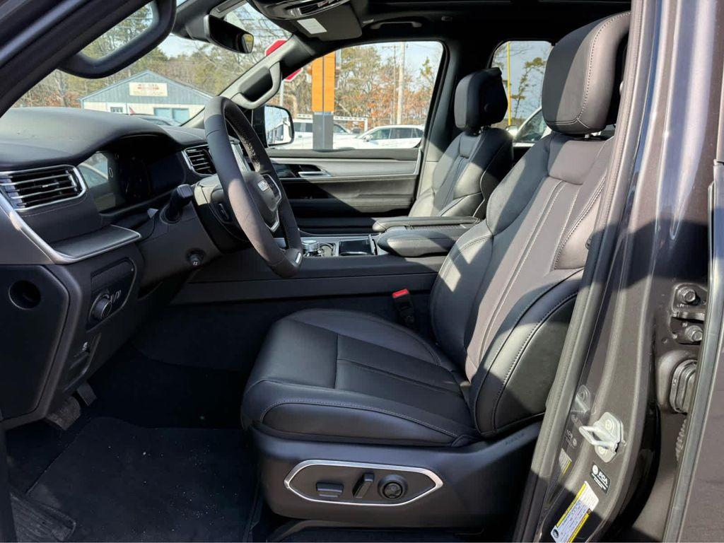 new 2026 Jeep Grand Wagoneer car, priced at $78,500