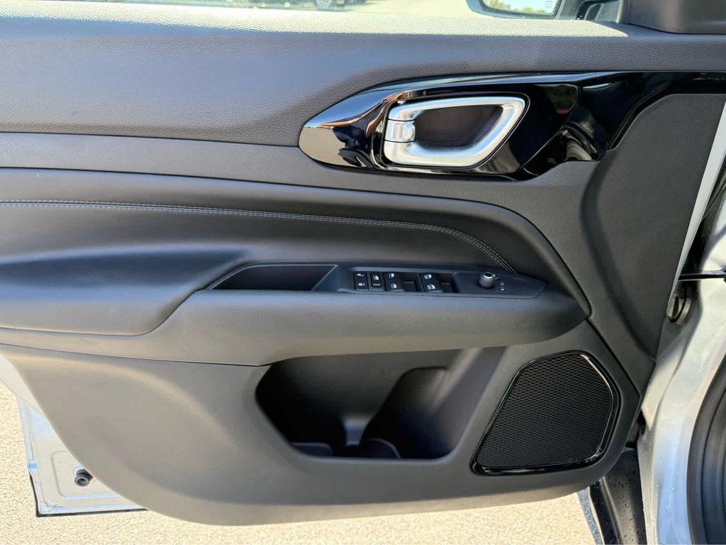 new 2026 Jeep Compass car, priced at $33,540