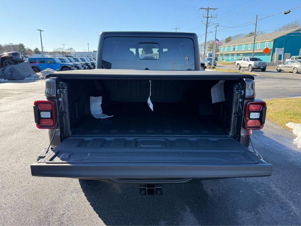 new 2026 Jeep Gladiator car, priced at $58,000