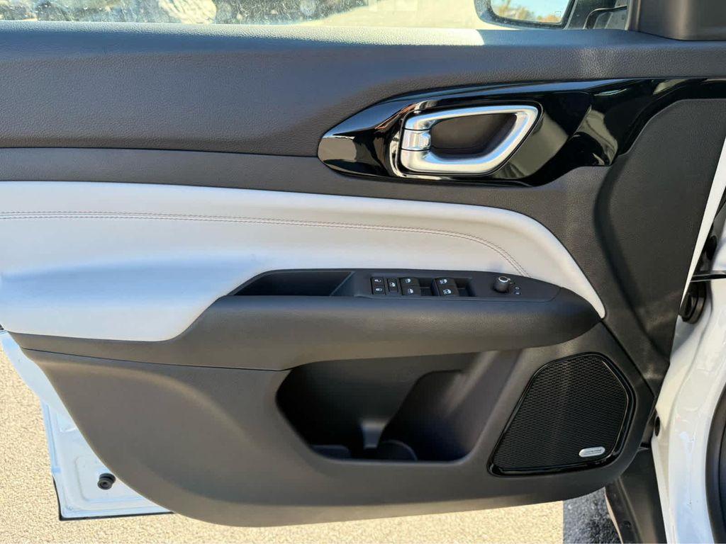 new 2026 Jeep Compass car, priced at $34,520