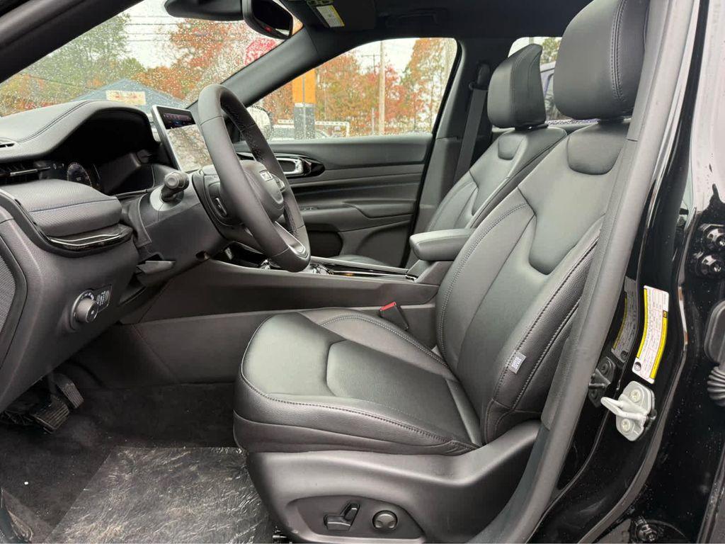 new 2026 Jeep Compass car, priced at $36,520