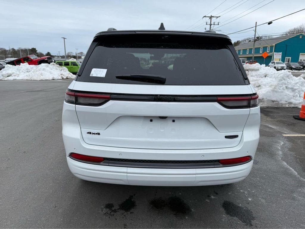new 2026 Jeep Grand Cherokee car, priced at $63,094