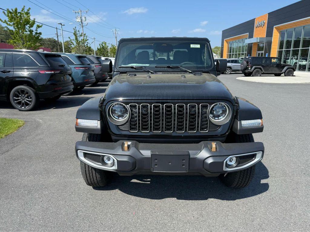 new 2026 Jeep Gladiator car, priced at $52,389