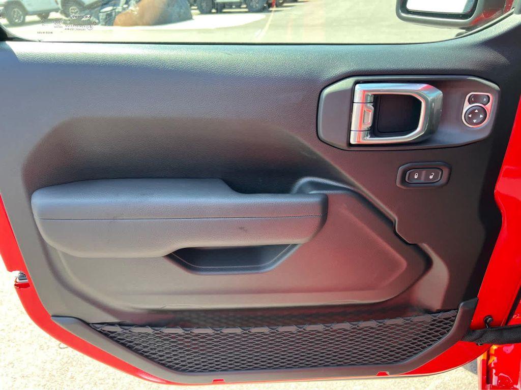 new 2025 Jeep Gladiator car, priced at $38,750