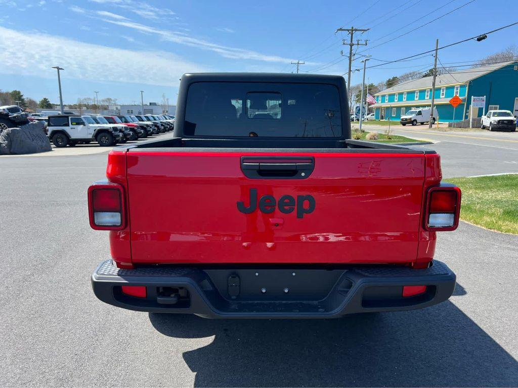 new 2025 Jeep Gladiator car, priced at $38,750