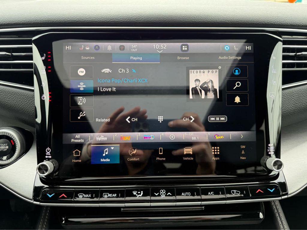 new 2026 Jeep Grand Wagoneer L car, priced at $74,094