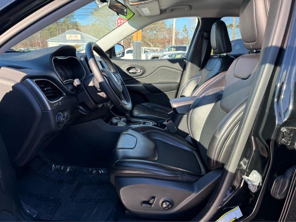 used 2019 Jeep Cherokee car, priced at $16,575