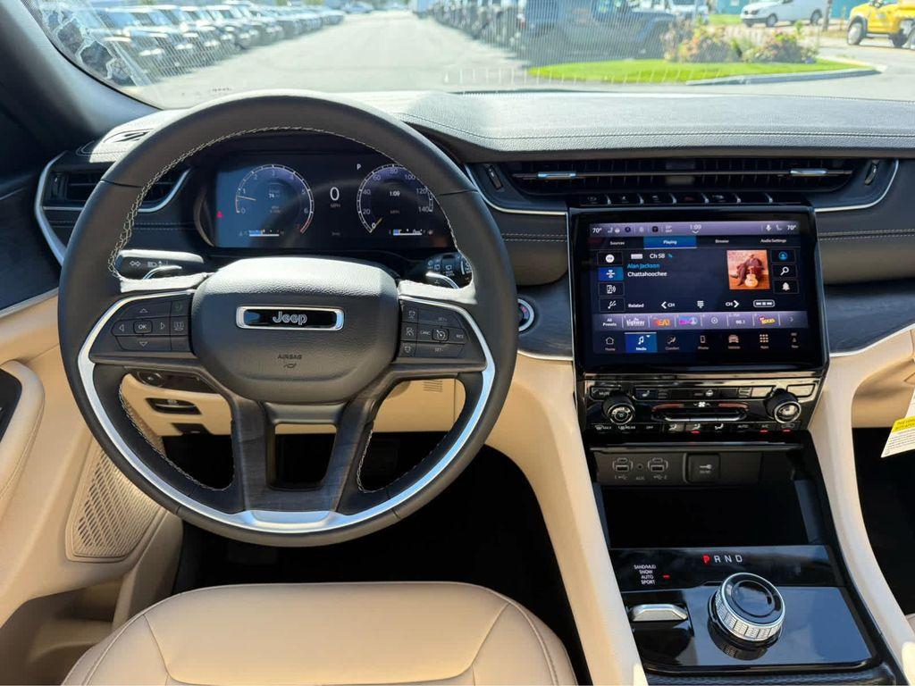 new 2025 Jeep Grand Cherokee car, priced at $48,450