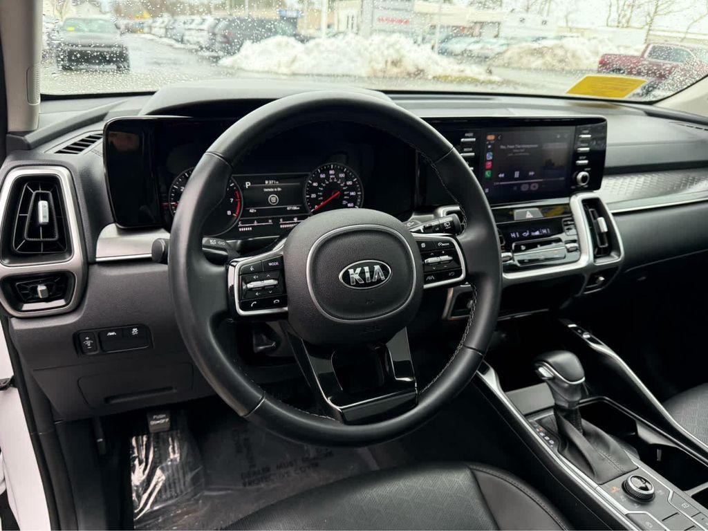 used 2021 Kia Sorento car, priced at $22,975