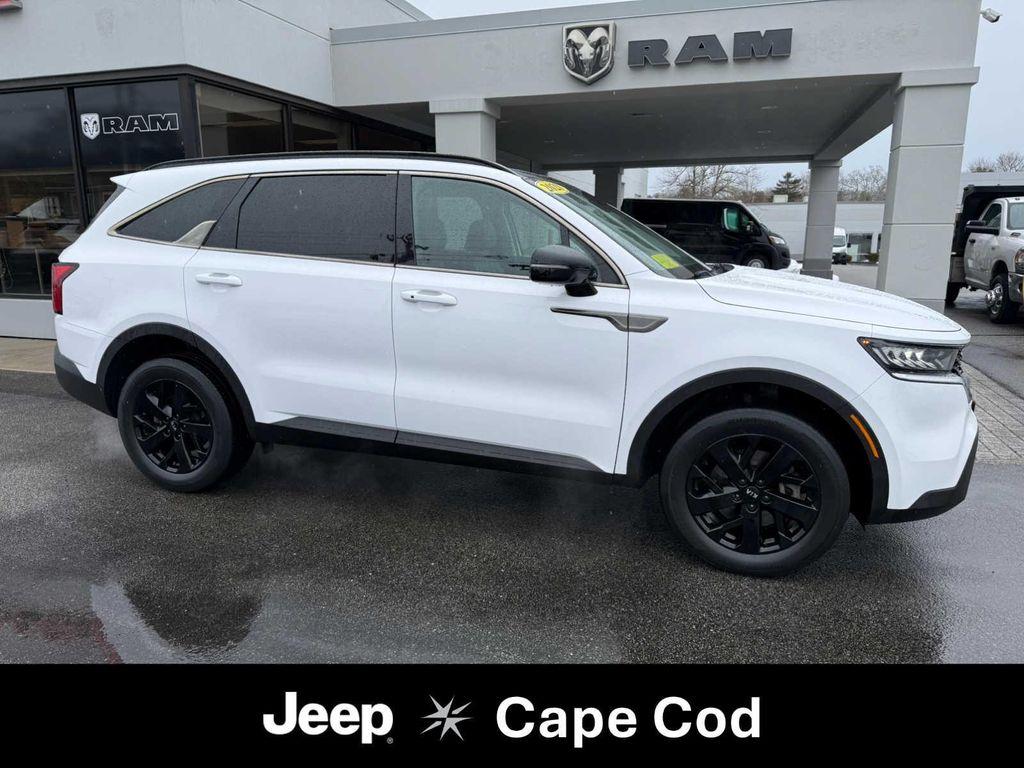 used 2021 Kia Sorento car, priced at $22,975