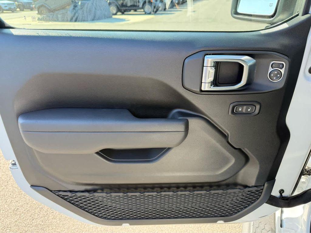 new 2026 Jeep Wrangler car, priced at $48,000