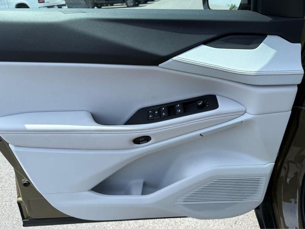 new 2026 Jeep Cherokee car, priced at $41,896