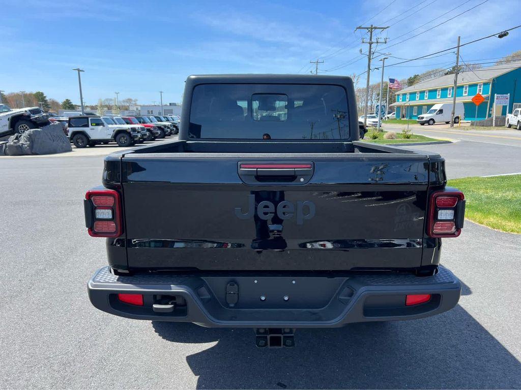 new 2025 Jeep Gladiator car, priced at $43,750