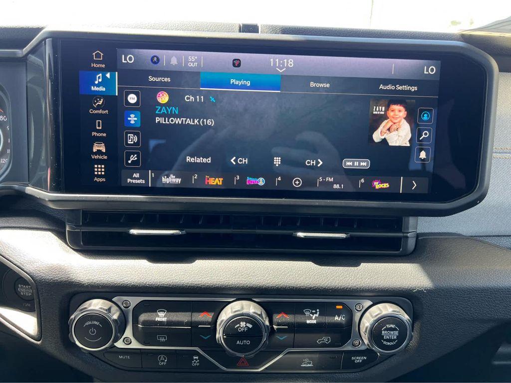 new 2025 Jeep Gladiator car, priced at $43,750