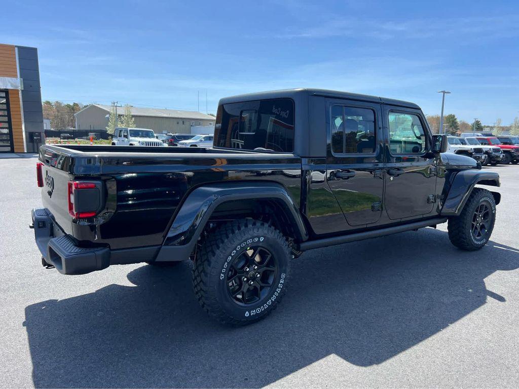 new 2025 Jeep Gladiator car, priced at $43,750