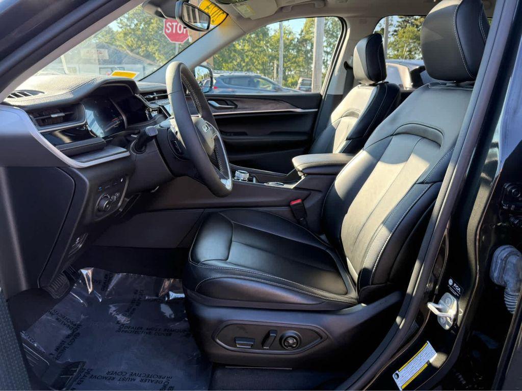 used 2024 Jeep Grand Cherokee 4xe car, priced at $29,375