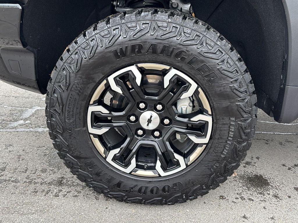 used 2024 Chevrolet Silverado 1500 car, priced at $58,395