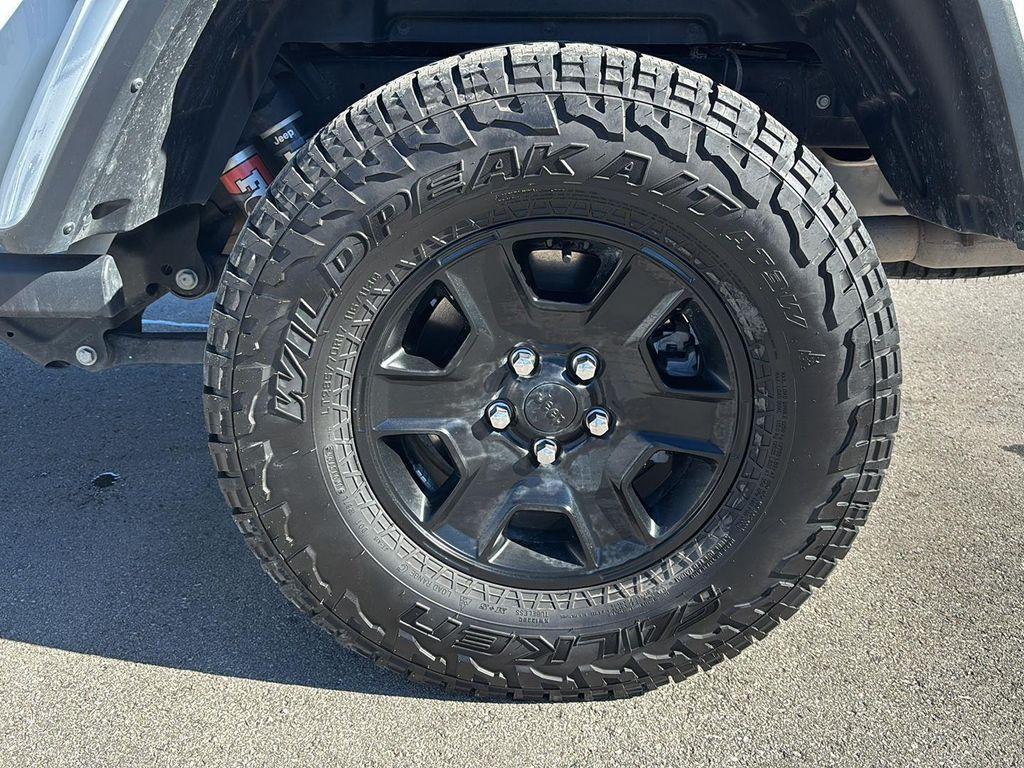used 2023 Jeep Gladiator car, priced at $37,595