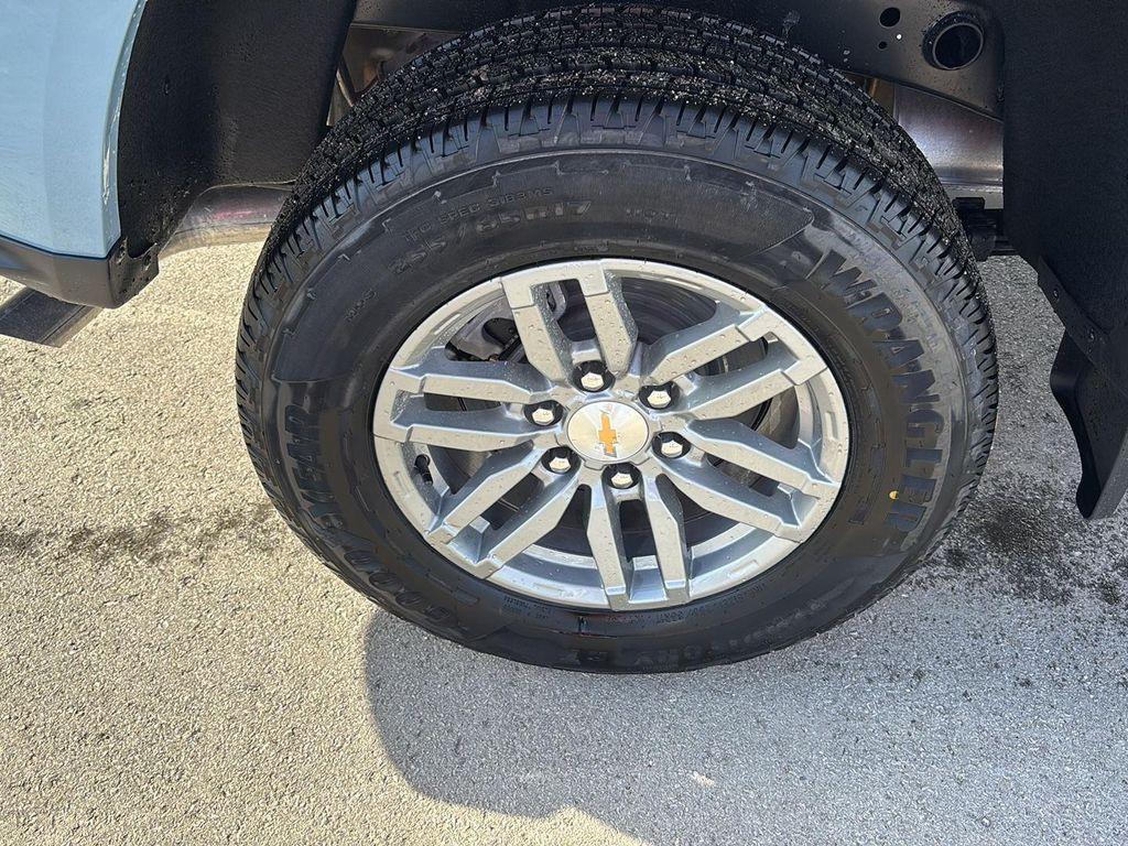 new 2026 Chevrolet Colorado car, priced at $45,720