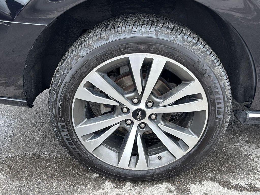 used 2021 Ford Expedition car, priced at $41,995