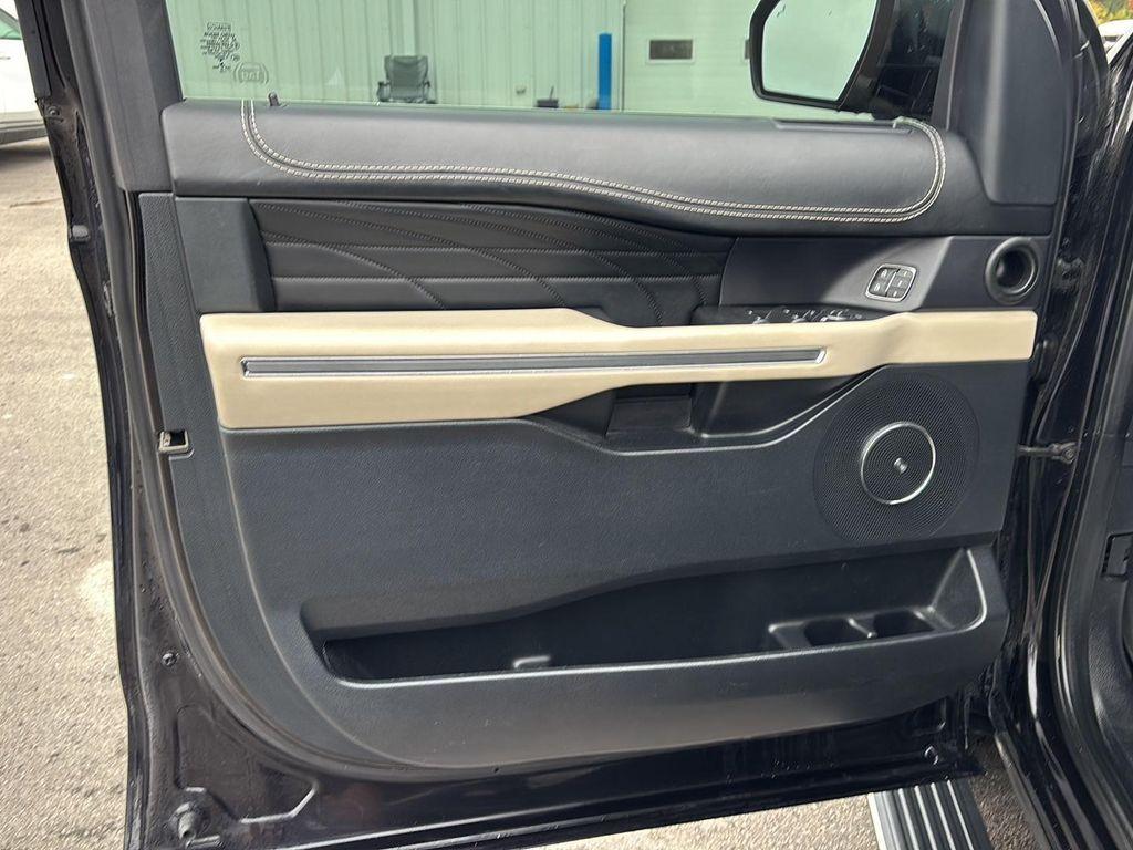 used 2021 Ford Expedition car, priced at $41,995