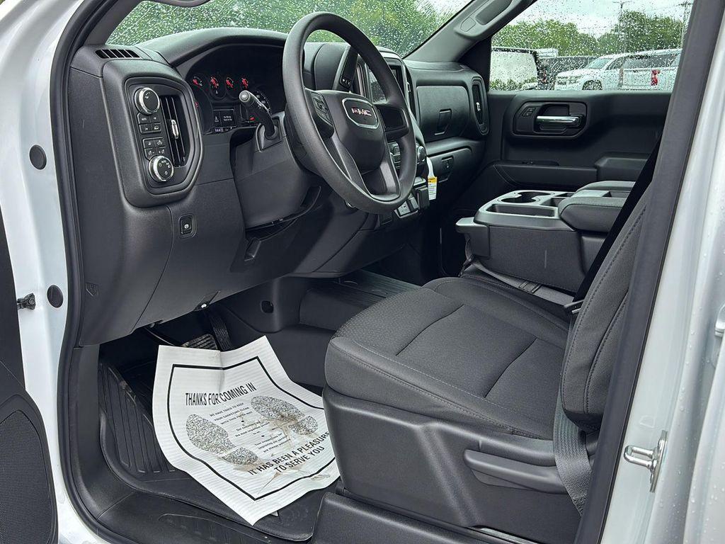 new 2026 GMC Sierra 1500 car, priced at $51,932
