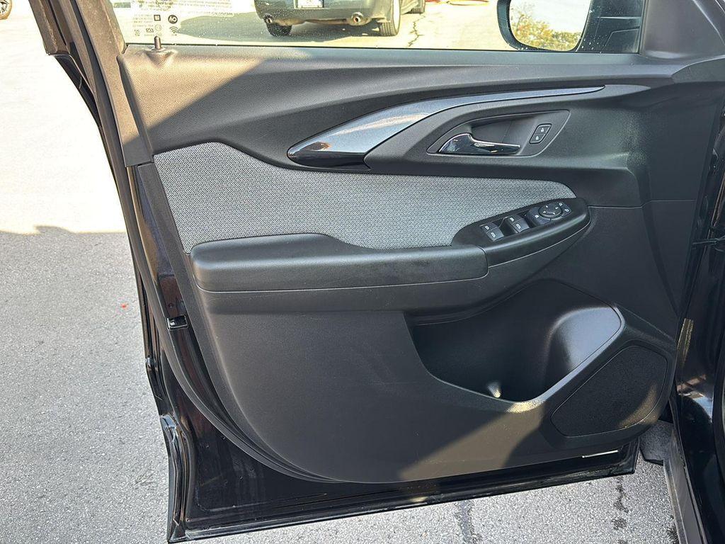 used 2023 Chevrolet TrailBlazer car, priced at $20,895