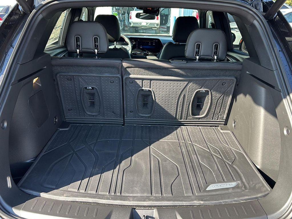 new 2026 Chevrolet TrailBlazer car, priced at $33,830
