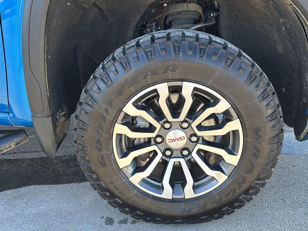 used 2022 GMC Sierra 1500 car, priced at $40,295