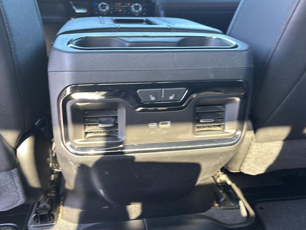 used 2022 GMC Sierra 1500 car, priced at $40,295