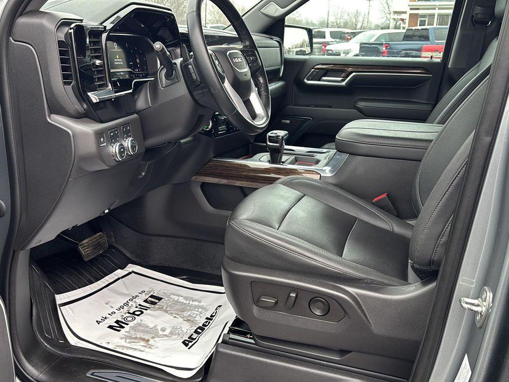 used 2023 GMC Sierra 1500 car, priced at $42,985