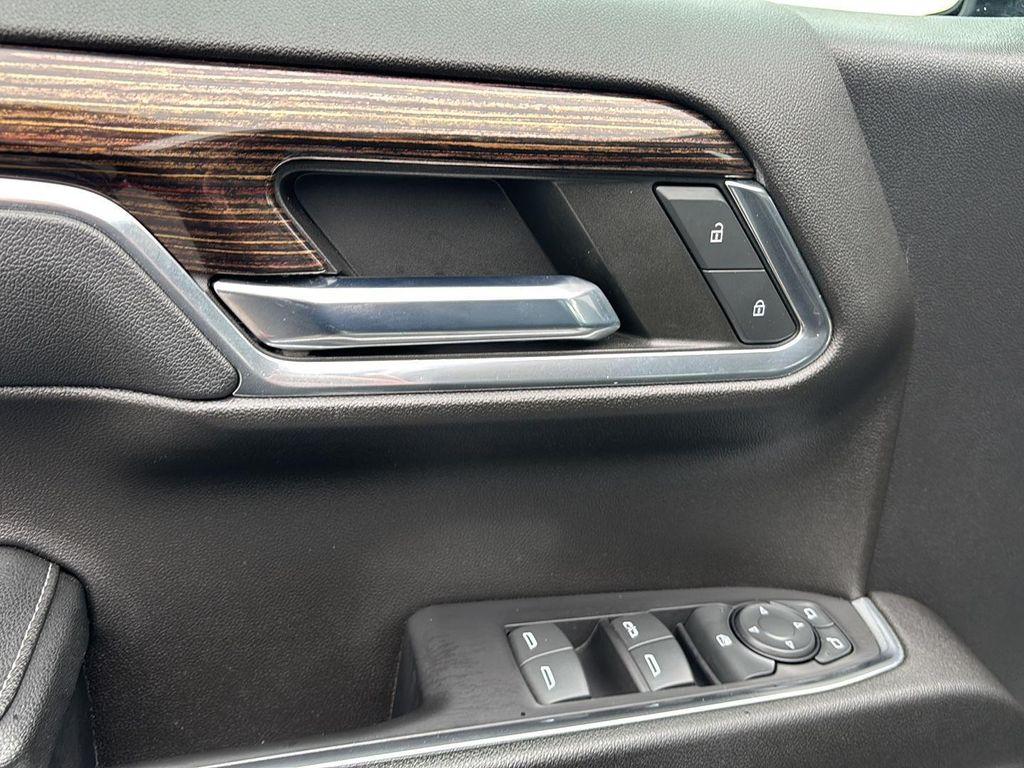 used 2023 GMC Sierra 1500 car, priced at $42,985