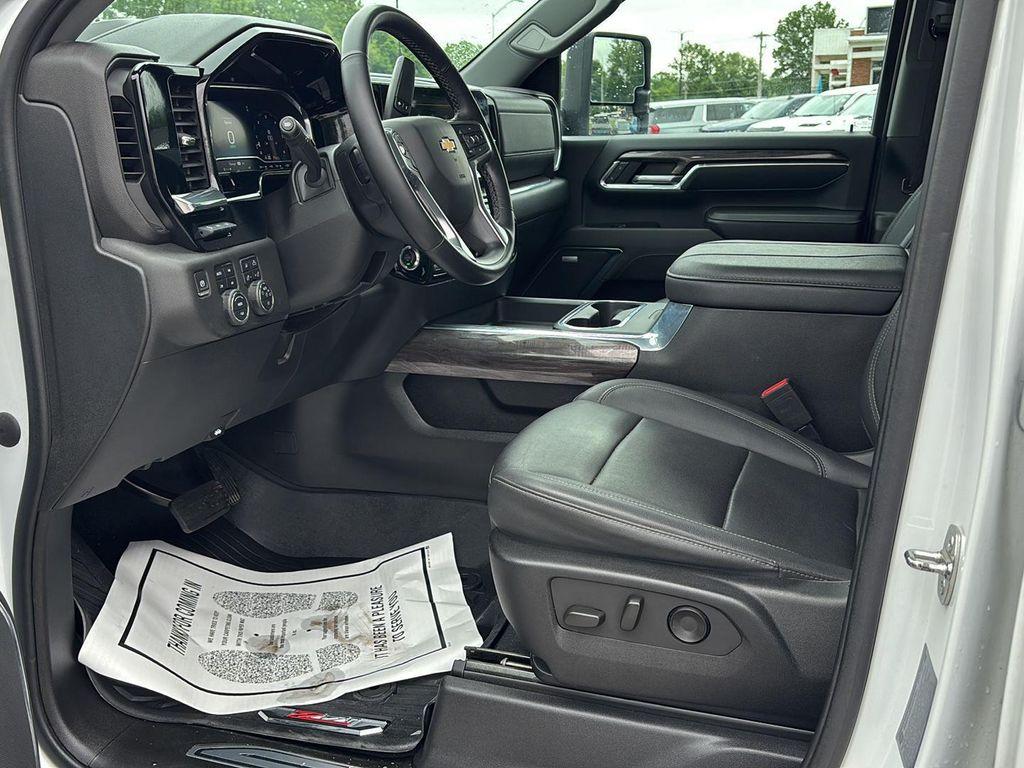 used 2024 Chevrolet Silverado 3500 car, priced at $58,547