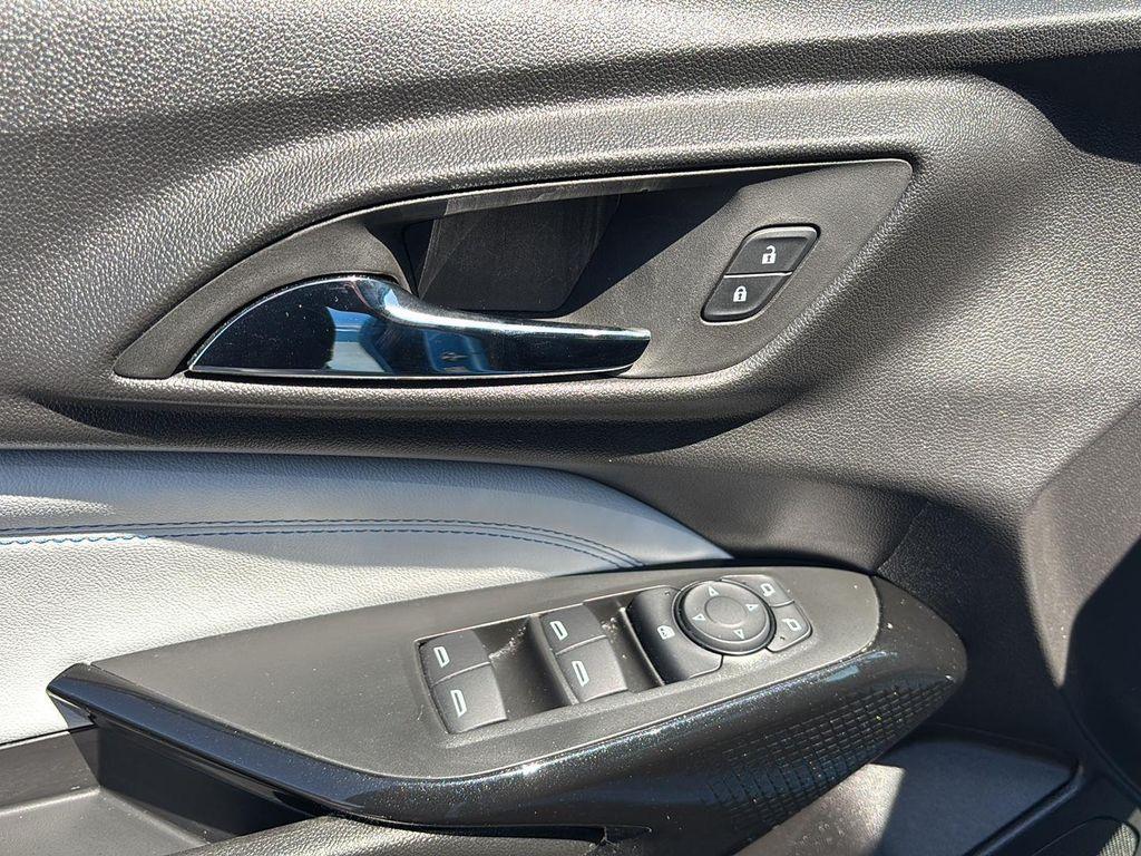 used 2025 Chevrolet Trax car, priced at $23,547