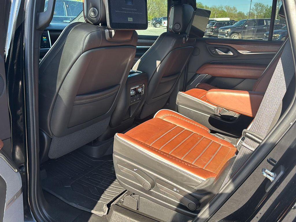 used 2024 GMC Yukon car, priced at $80,995