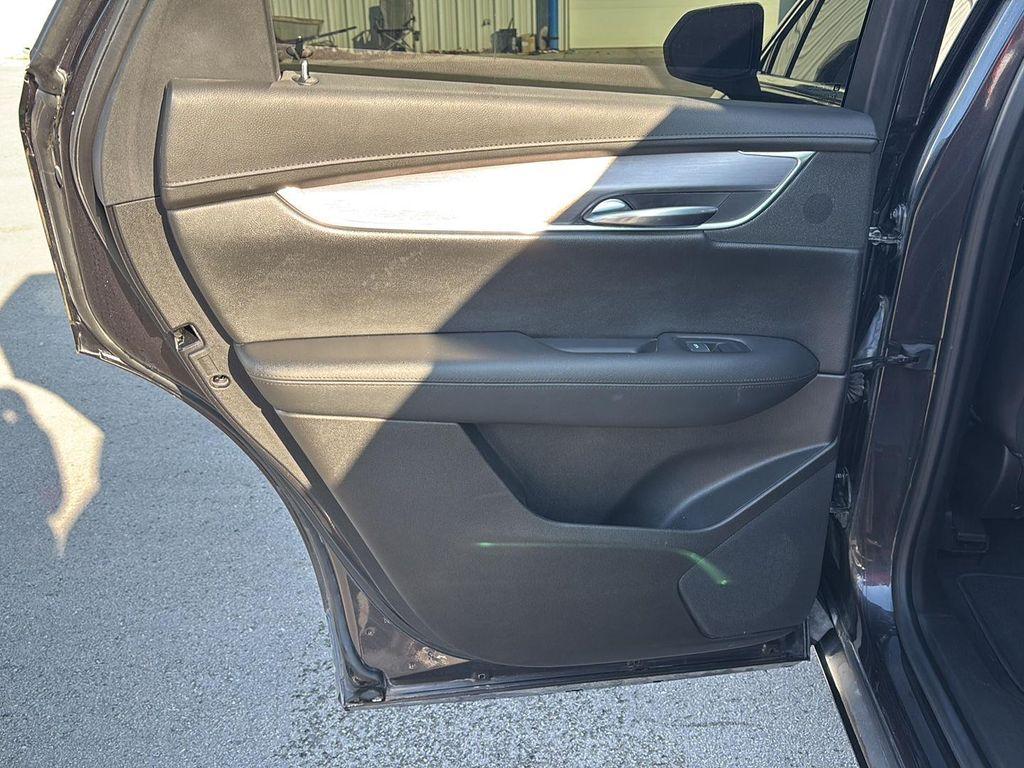 used 2017 Cadillac XT5 car, priced at $17,210