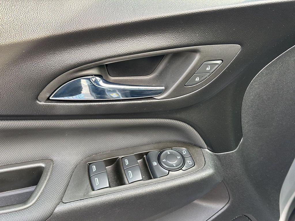 used 2023 Chevrolet Equinox car, priced at $24,447