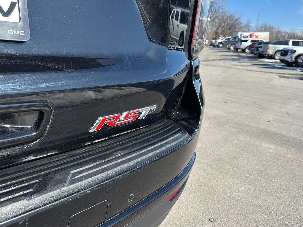 used 2024 Chevrolet Tahoe car, priced at $61,995