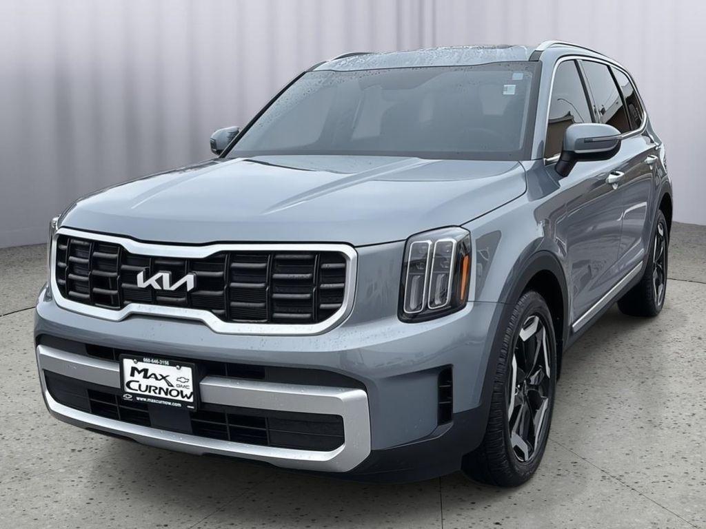 used 2024 Kia Telluride car, priced at $34,695